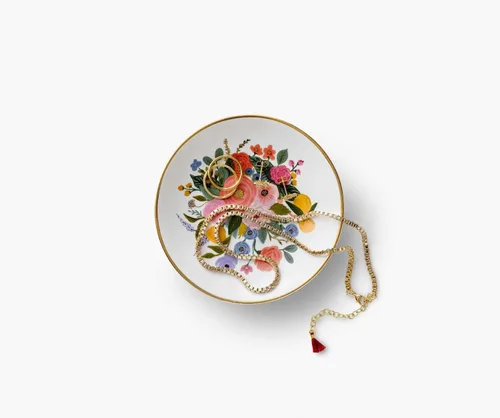 Vista 3 de RIFLE PAPER CO. Plato para anillos de ramo de fiesta de jardín, protege tus joyas y joyas, minimiza la pérdida, organiza el escritorio, seguridad