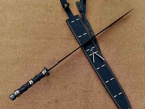 Vista 3 de Espada vikinga de acero de Damasco forjada a mano, espada medieval hecha a mano con funda de cuero.