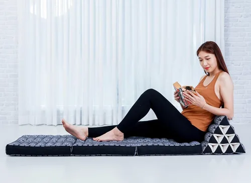 Vista 2 de Colchón de Piso Leewadee con Cojín Triangular, Silla de Piso con Respaldo, Silla Reclinable para Leer y Dormir, Cojín de Meditación, Cómodo Mueble