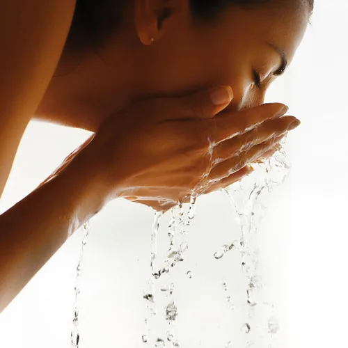 Vista 5 de Serious Skincare Bálsamo limpiador antienvejecimiento con soporte de elevación inversa, lavado facial hidratante, limpiador suave para pieles secas