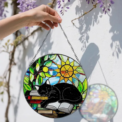 Vista 3 de Colgante de Vidriera, Gato Negro de 8 Pulgadas sobre Libro Atrapasol de Vidriera, Decoración Colgante para Ventana, Regalos para Amantes