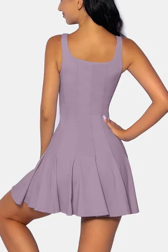Vista 2 de QINSEN Vestido de tenis sin mangas para mujer con pantalones cortos, cuello cuadrado, acanalado, plisado, vestidos atléticos