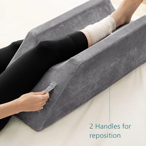 Vista 3 de UBBCARE - Almohada de elevación de pierna para recuperación de cirugía de pierna/rodilla, almohada de espuma viscoelástica con funda lavable