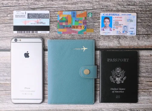 Vista 7 de Portapasaportes de cuero auténtico para pasaporte, con bloqueo Rfid - con compartimento para documentos de identificación
