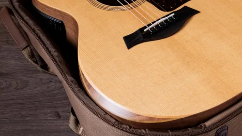 Vista 8 de Taylor Academy 12e Gran Concierto Sitka Spruce/Sapele Maple Neck