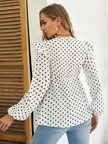 Vista 2 de OYOANGLE Blusa de maternidad para mujer con volantes manga larga cuello en V con cinturón para embarazo