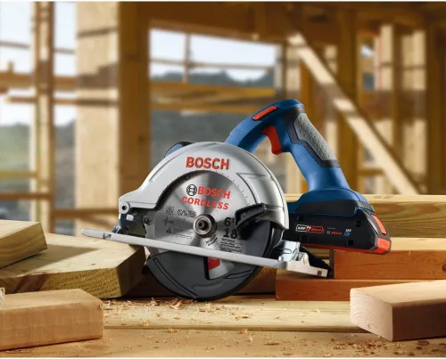 Vista 9 de BOSCH CCS180B 18V 6-1/2 In. Sierra Circular con Hoja Izquierda (Solo Herramienta)