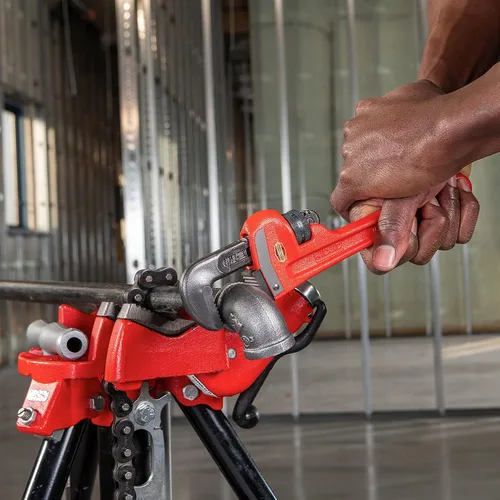 Vista 9 de RIDGID 31010 - Llave de tubería recta modelo 10 resistente, llave de fontanería de 10 pulgadas, color rojo, negro, 9.843 in (10 pulgadas)