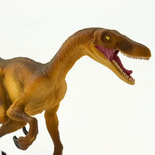 Vista 3 de Safari Ltd. Figura de Velociraptor - Figura detallada de dinosaurio de 8.25 pulgadas, juguete educativo para niños, niñas y niños a partir de 3 años