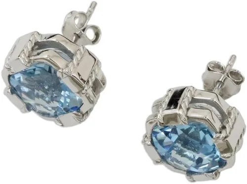 Vista 5 de NOVICA Aretes artesanales hechos a mano con topacio azul, chapados en rodio de Tailandia, plata de ley 925, piedra preciosa con piedra natal