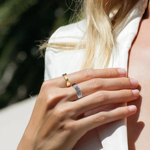 Vista 4 de Bestyle Anillos antiguos de alas de ángel para mujeres y hombres, anillos de banda de plumas de guardián, anillos de promesa para parejas amantes