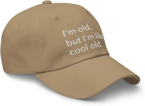 Vista 2 de Gorra ajustable con texto en inglés "I Old But I'm Like Cool Old Dad", ajuste relajado, no estructurado, divertida broma de regalo