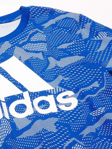 Vista 2 de adidas Camiseta Essentials con estampado completo para hombre