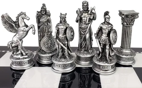 Vista 19 de Alicia en el país de las maravillas Fantasy Chess Men Set - NO Board