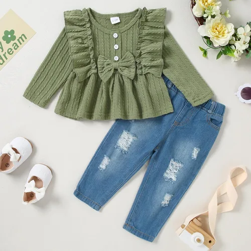 Vista 2 de SANMIO Conjunto de ropa para niña, lindo conjunto de camiseta floral con mangas con volantes y pantalones de mezclilla rasgados