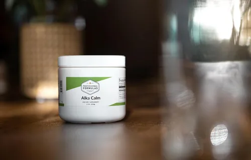 Vista 4 de Professional Formulas Alka Calm – Polvo efervescente de magnesio y potasio con vitamina C – Apoya la hidratación, la relajación muscular, la función