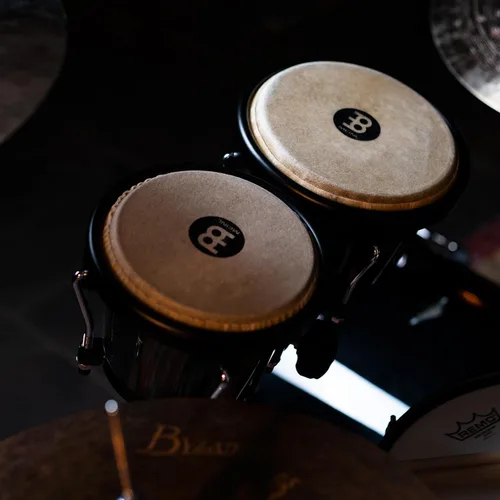 Vista 10 de Meinl Percussion HB100SNT-M bongós de madera natural de 6 3/4 y 8 pulgadas, Negro Bongos de carcasa sintética duradera profesional para adultos