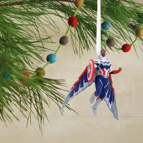 Vista 5 de Hallmark Marvel Avengers Capitán América Sam Wilson Adorno Navideño (0003HCM0856)