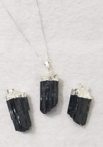 Vista 3 de Collar con colgante de protección de turmalina negra cruda en cadena de plata de ley, 18.0in