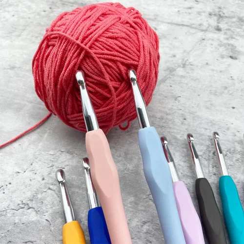 Vista 5 de Mdoker Tamaño B/1 (0.079 in), ganchos de ganchillo extra largos para manos artríticas, mango ergonómico suave para principiantes y amantes