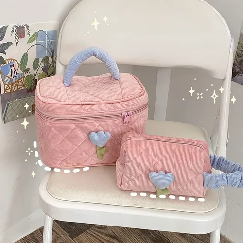 Vista 2 de Bolsa de maquillaje floral kawaii, bolsa para cosméticos y cosméticos, bolsa de viaje estética, organizadora de bolsa de aseo acolchada de hadas