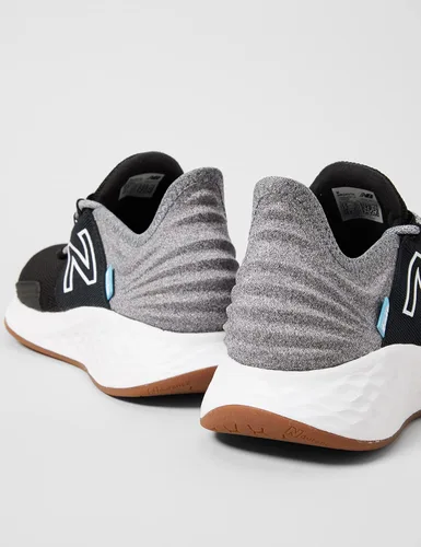 Vista 8 de New Balance Tenis deportivos para correr Fresh Foam Roav V1