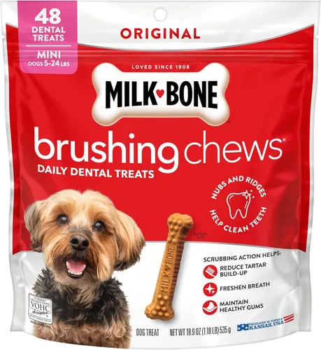 Vista 17 de Milk-Bone Original Masticables para Cepillar, 35 Golosinas Dentales Diarias para Perros de Tamaño Pequeño/Mediano, Acción de Frotamiento Ayuda a