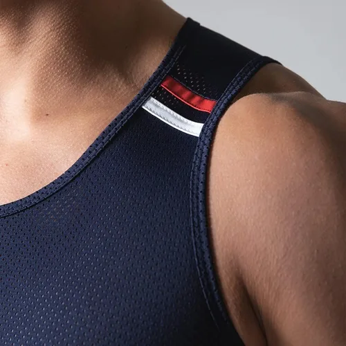 Vista 4 de Magiftbox Camiseta sin mangas ligera de malla para hombre, chaleco de entrenamiento de secado rápido, camiseta sin mangas atlética para hombre T47