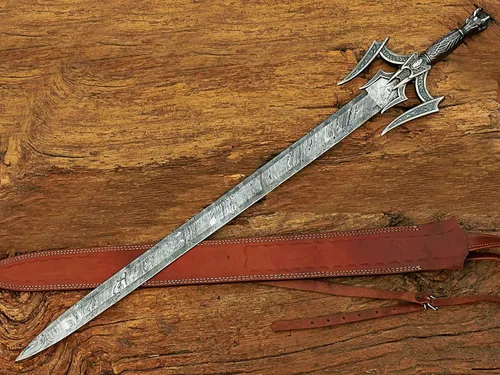 Vista 4 de Espada bárbara medieval de acero de Damasco, hoja de doble filo de acero de Damasco forjado a mano con funda de cuero.