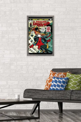 Vista 2 de Trends International Marvel Comics Amazing Spider-Man #123 - Póster de pared, 22.4 pulgadas de largo x 14.7 pulgadas, versión enmarcada en madera