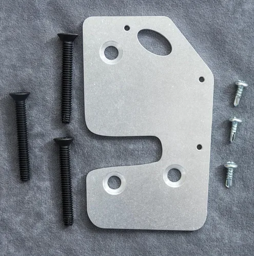 Vista 3 de Placa de reparación y refuerzo de cierre de puerta CS Works con tornillos de repuesto para Jeep Cherokee (XJ) 97-01 DERECHO/PASAJERO Derecha