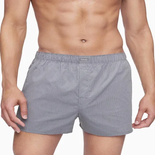 Vista 4 de Calvin Klein Calzoncillos de algodón clásicos para hombre, paquete de 3