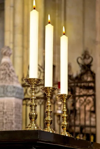 Vista 5 de Hyoola Velas de cena de 10 pulgadas – Paquete de 12 velas blancas altas sin perfume rústicas de larga combustión