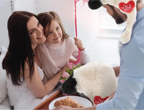 Vista 7 de DolliBu I LOVE YOU - Sombrero de peluche de oveja negra con nariz Lindo sombrero de peluche de oveja con corazón rojo y con nombre personalizado