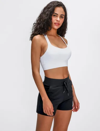 Vista 4 de Sujetador deportivo Icyzone para mujer, Sujetador de yoga con tirantes, para entrenar, ropa de deporte con tirantes, con relleno