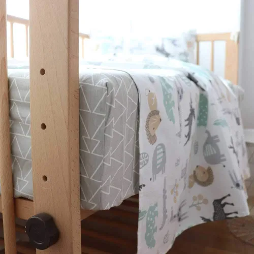 Vista 5 de Juego de ropa de cama de cuna 100% algodón para bebés, niños y niñas, 3 piezas, incluye funda de edredón, sábana bajera, funda de almohada Caqui