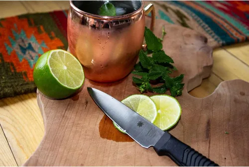 Vista 6 de Spyderco Cuchillo de cocina ligero con hoja de acero inoxidable MBS-26 de 4.5 pulgadas y mango de plástico de polipropileno negro - PlainEdge