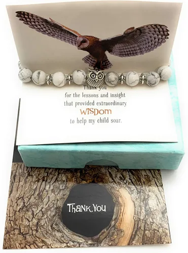 Vista 4 de Smiling Wisdom - Tarjeta de agradecimiento para profesor y pulsera de piedra elástica de búho - Mujer