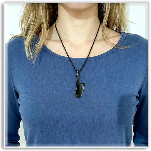 Vista 5 de Xusamss Collar de chef colgante de cuchillo de cocina de acero titanio clásico de moda, cadena de caja de 22 pulgadas Negro