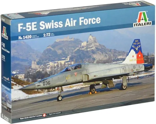 Vista 2 de Italeri IT1420 1: 72 F-5E Fuerza Aérea Suiza