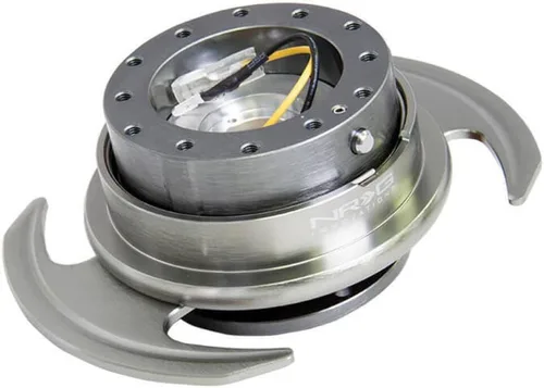 Vista 5 de NRG Innovations NRG-SRK-650BK GEN 3.0 Volante de Carrera con Adaptador de Buje de Liberación Rápida, Diseño de 6 Agujeros y Patrones de Pernos