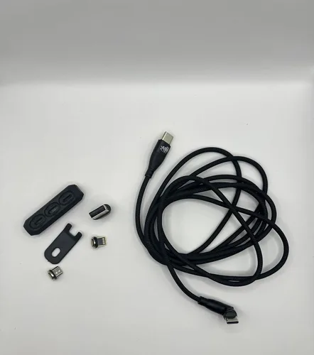 Vista 4 de Cable magnético de carga rápida 3 en 1 USB tipo C de 540º con puntas intercambiables magnéticamente para micro USB, USB tipo C e iProducts (negro)