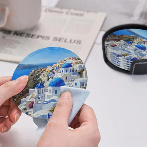 Vista 6 de Famame 6 posavasos de cuero para bebidas con soporte para pintura al óleo, hermosos juegos de posavasos Santorini para mesa de bebidas, posavasos