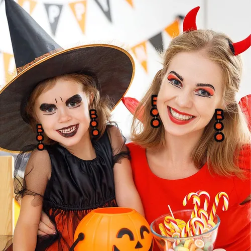 Vista 3 de CEALXHENY Aretes de Halloween con cuentas para mujer, espeluznantes fantasmas y calabazas, aretes colgantes hechos a mano, góticos, disfraces