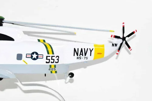 Vista 3 de Sikorsky® SH-3 SEA King™, HS-75 Emerald Knights, modelo a escala de caoba de 16