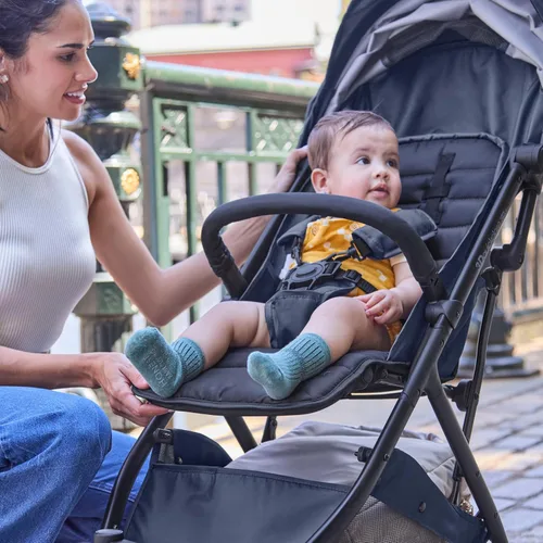Vista 2 de Summer Infant Ingenuity 3Dquickclose CS+ - Cochecito plegable compacto - Cochecito ligero con toldo de gran tamaño, almacenamiento extragrande