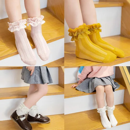 Vista 4 de 5 pares de calcetines con volantes para bebés y niñas calcetines de algodón con volantes de encaje para niños pequeños