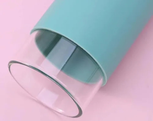 Vista 2 de ANSAP - Vaso de vidrio de 20 onzas, botella de vidrio, funda protectora de silicona, popote de acero inoxidable, 2 tapas de bambú, 100% vidrio