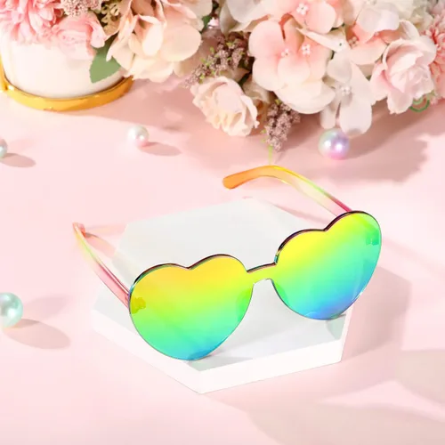 Vista 3 de Maxdot - Lentes de sol transparentes sin marco con forma de corazón para fiestas