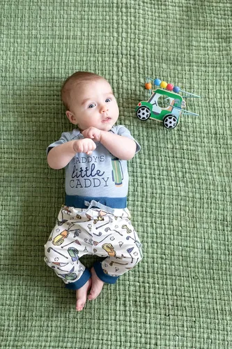 Vista 3 de Mud Pie Conjunto de pantalón y oruga para niños